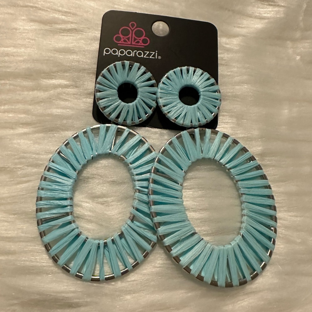 5/$10💥 Paparazzi Earrings